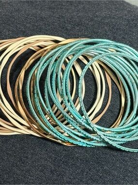 Huge lot of 25 bangle style bracelets
